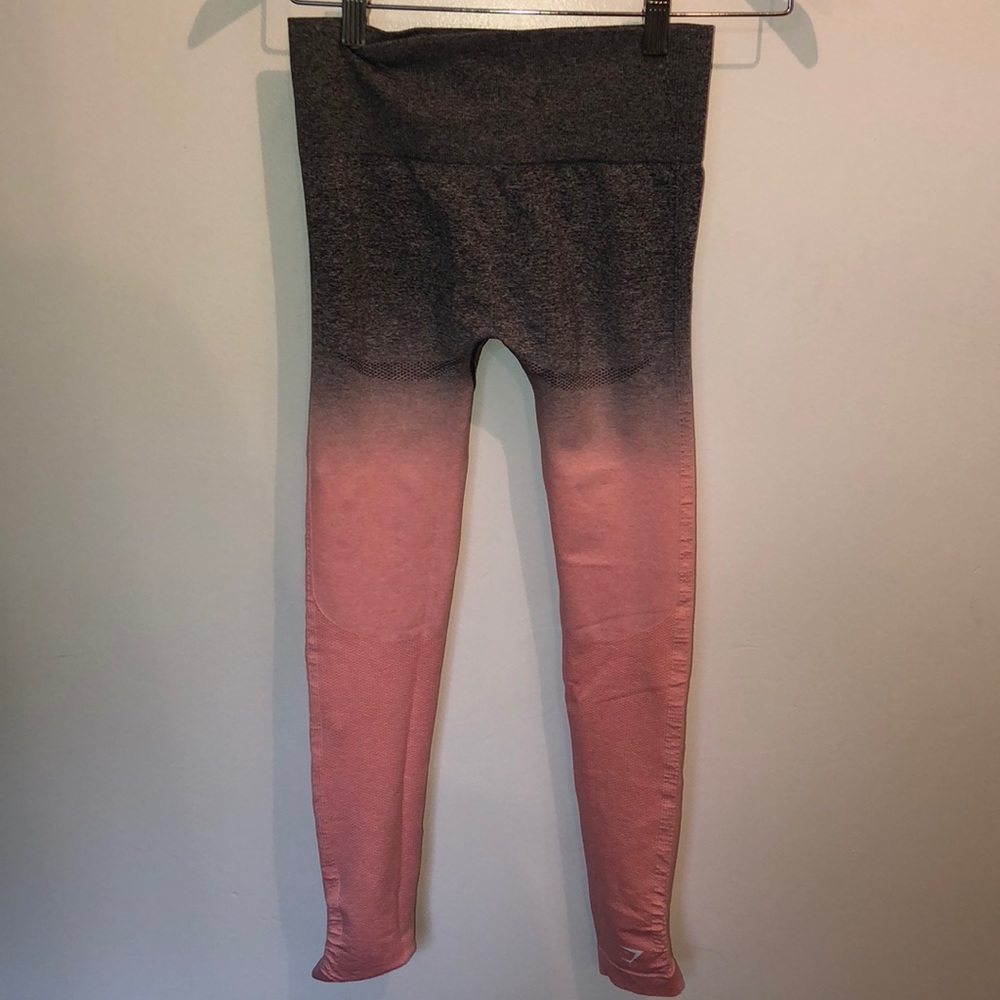 Never worn gymshark peach ombré leggings